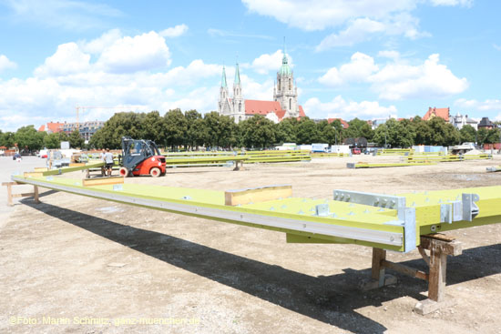 Ochsenbraterei auf  der Theresienwiese (©Foto: Martin Schmitz)